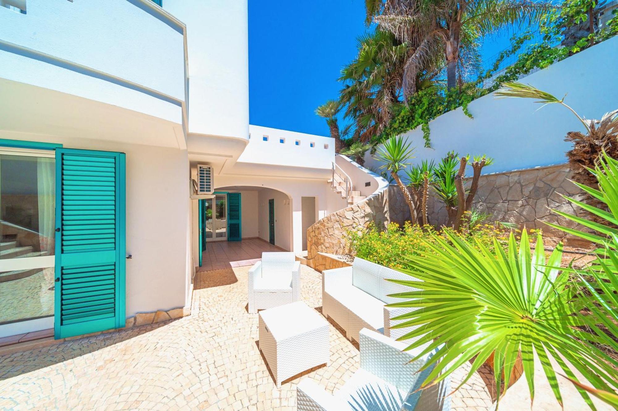 Residence Oasi Sul Mare Torre Suda Exterior foto