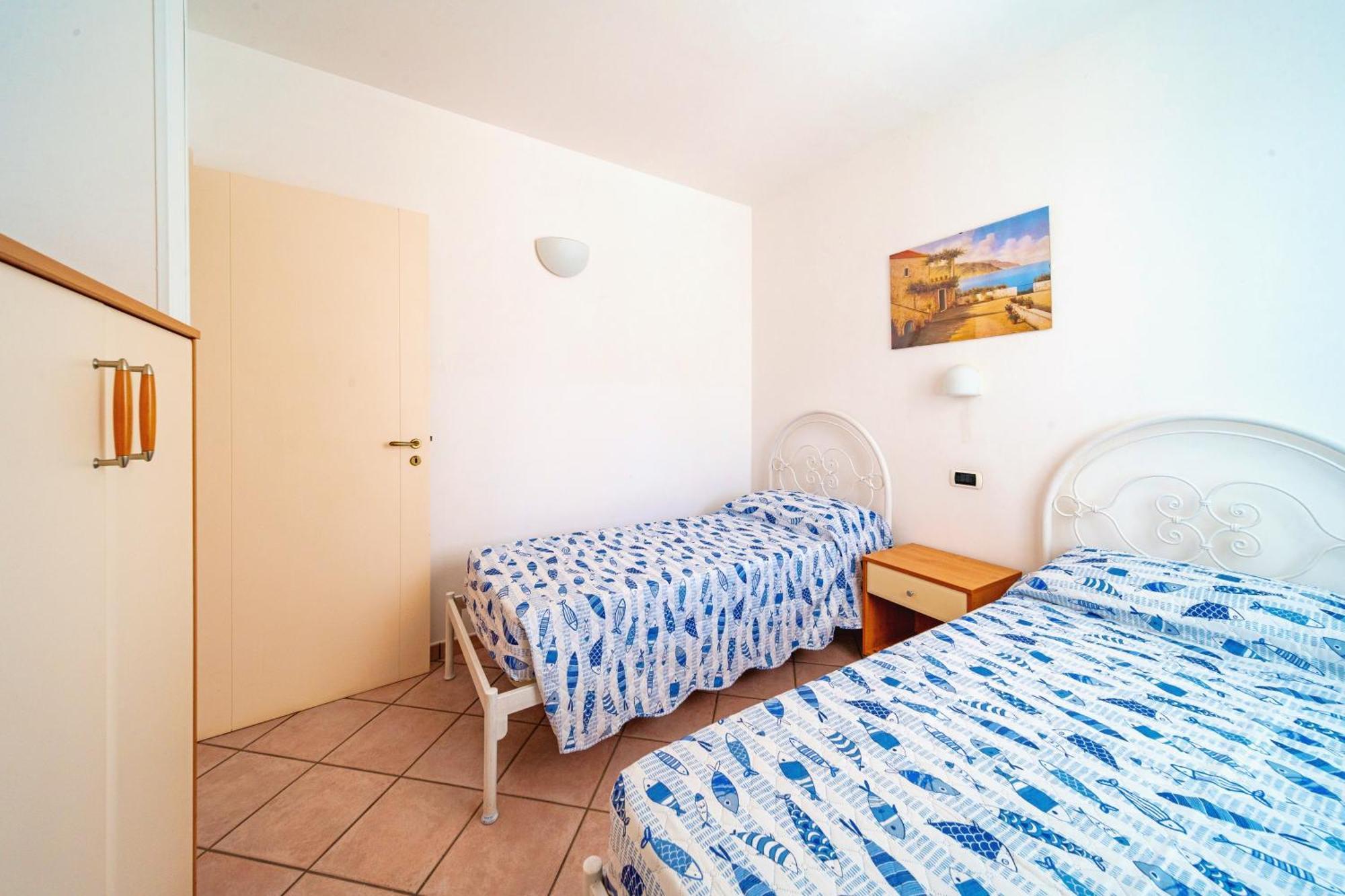 Residence Oasi Sul Mare Torre Suda Exterior foto
